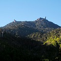 ヤクスギランド入口付近から見える山頂（右の親指を立てたような岩が天柱石です）